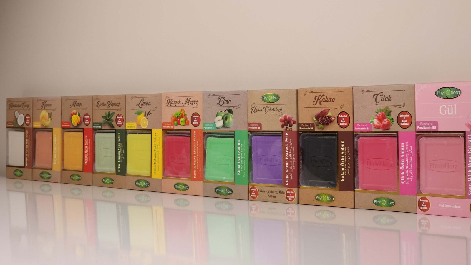 PHYTOFLORA SOAP WITH COCONUT EXTRACT - Image 7