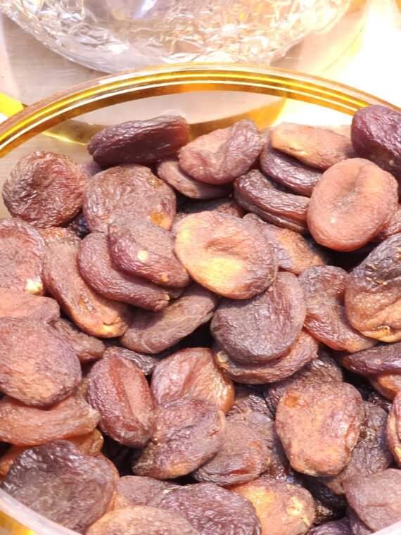 Organic Jumbo Sun Dried Apricot Brown - Image 2